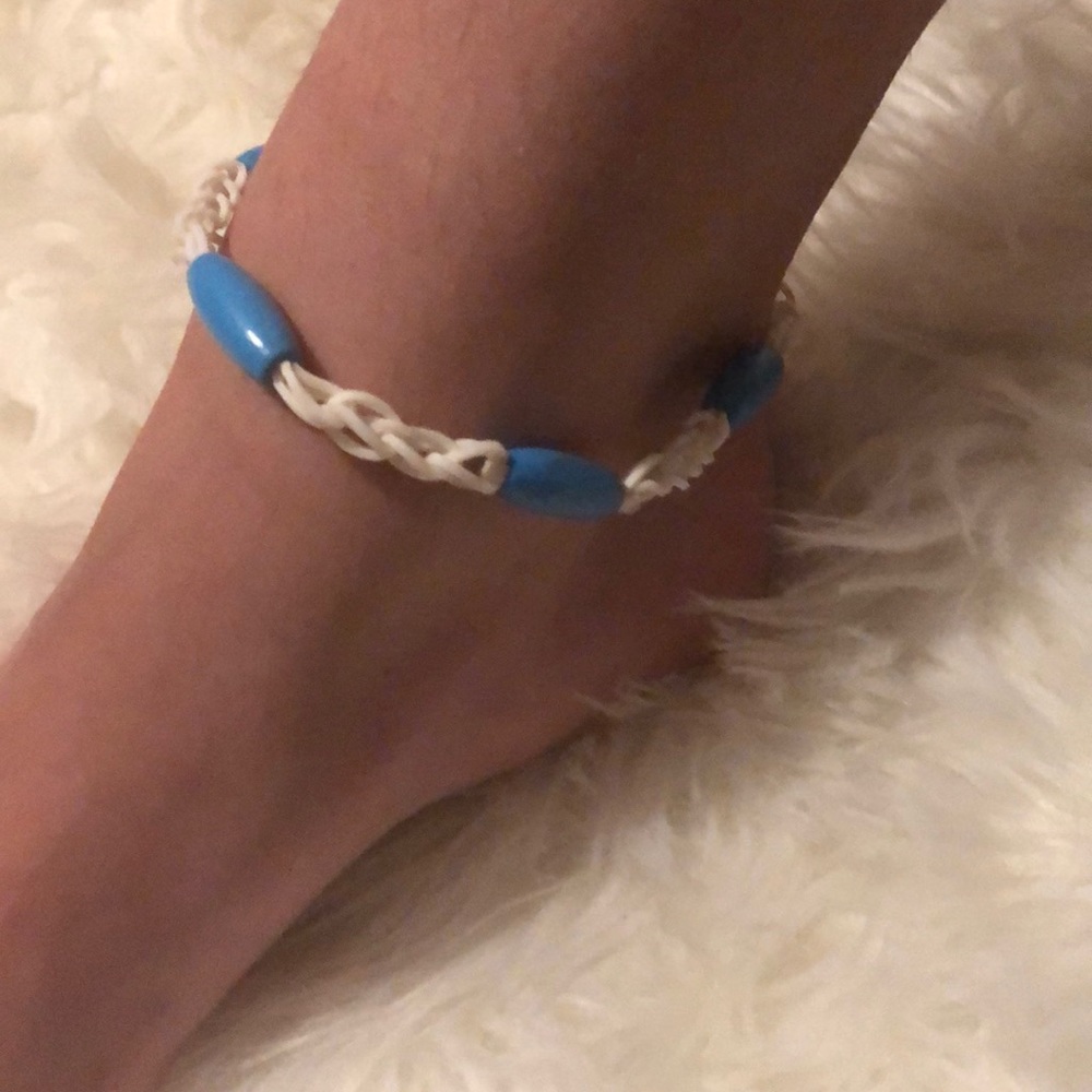 white loom bracelet/anklet with blue beads